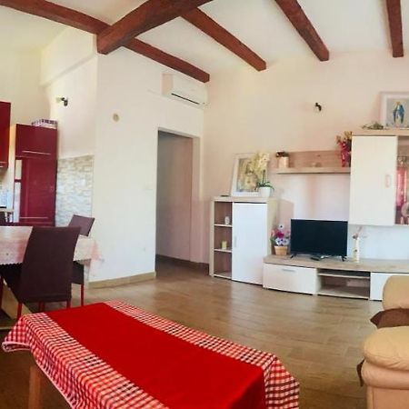Apartmani Janja Starigrad Paklenica Luaran gambar