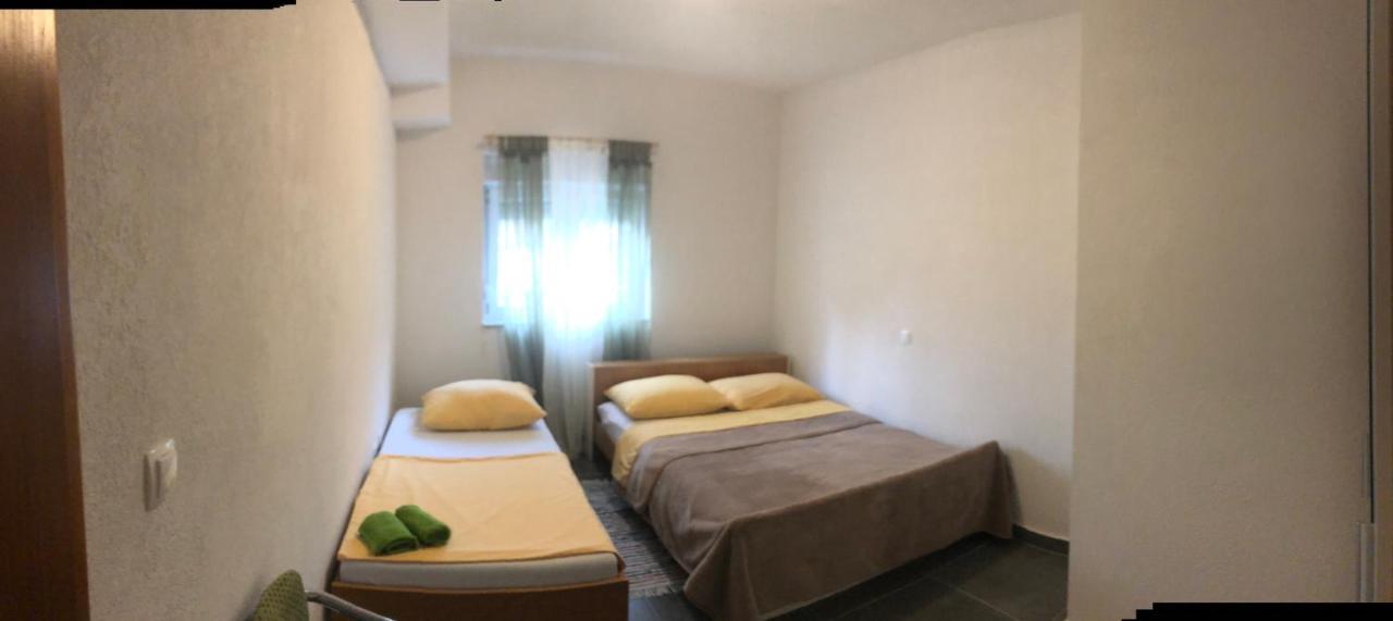 Apartmani Janja Starigrad Paklenica Luaran gambar