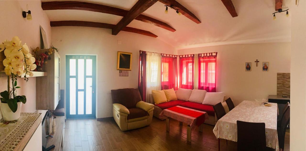 Apartmani Janja Starigrad Paklenica Luaran gambar