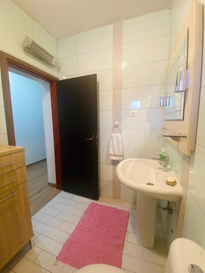Apartmani Janja Starigrad Paklenica Luaran gambar
