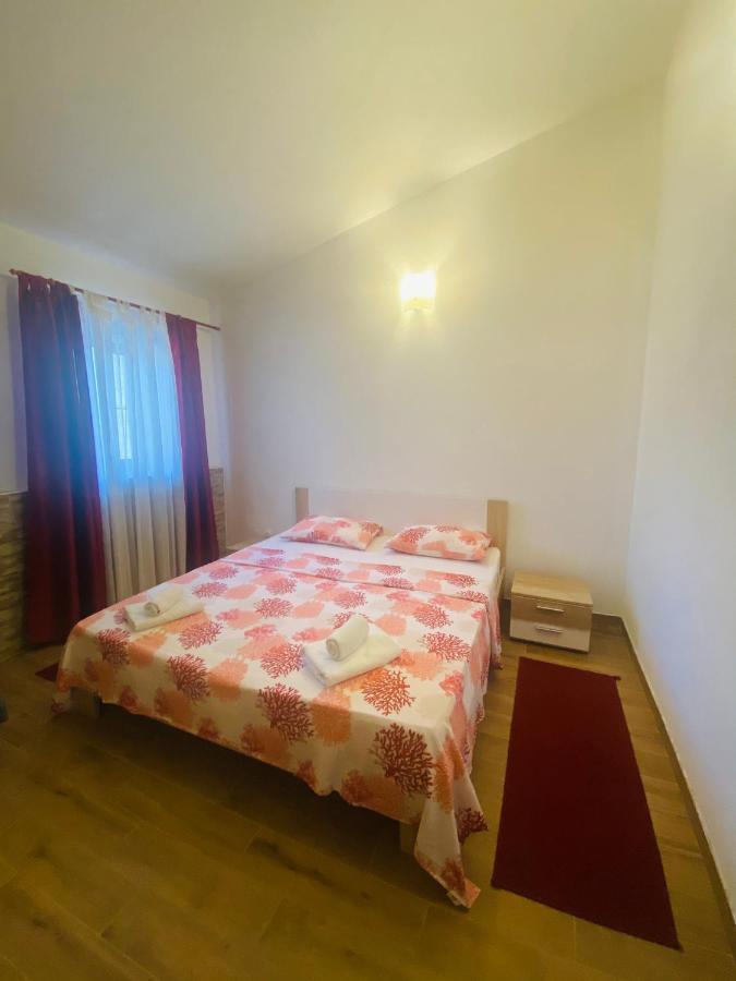 Apartmani Janja Starigrad Paklenica Luaran gambar